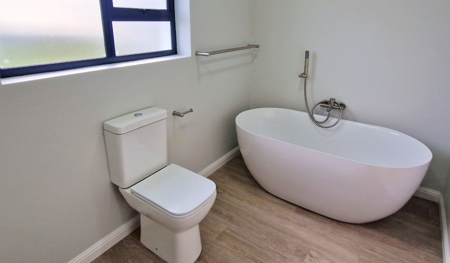 3 Bedroom Property for Sale in Paradise Beach Eastern Cape